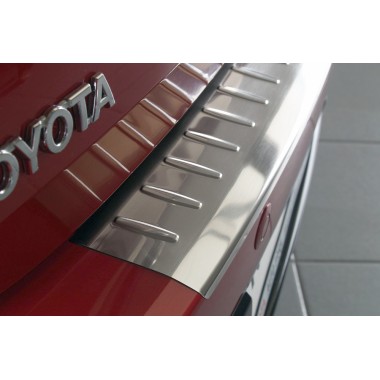 Накладка на задний бампер Toyota Auris 2013- бренд – Avisa главное фото